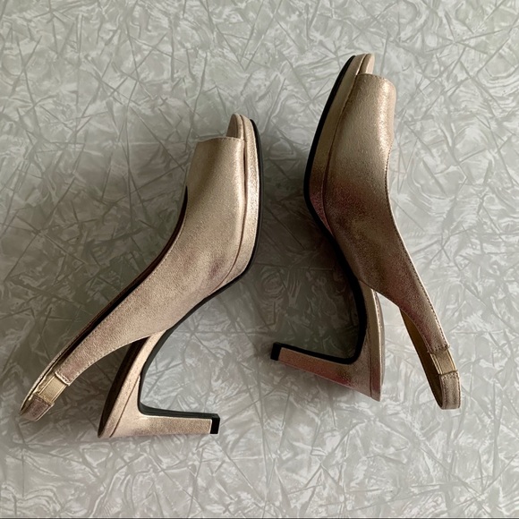 NWOT Life Stride Rose Gold Slingback Platform 9 - Picture 5 of 8